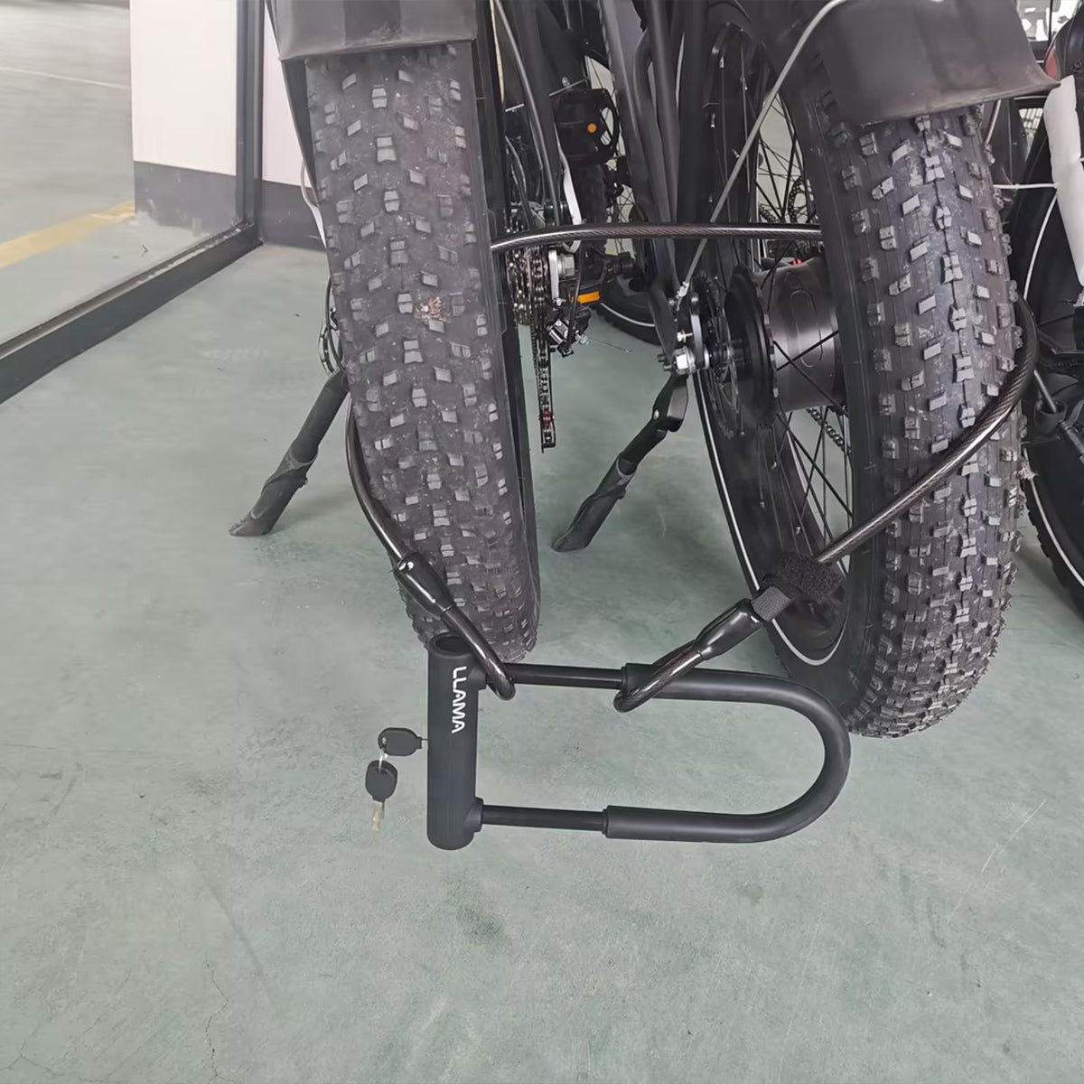 LLAMA TRIKE Heavy-Duty Portable Bike Lock Set